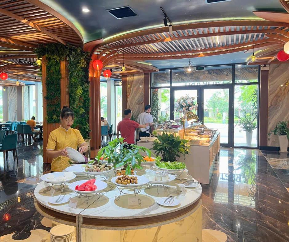 Diamond Hotel Van Don Cam Pha Экстерьер фото